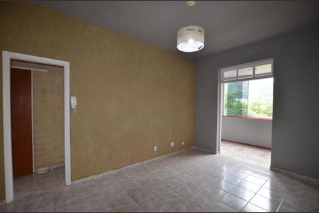 Sala de casa para alugar com 2 quartos, 90m² em Praça Seca, Rio de Janeiro