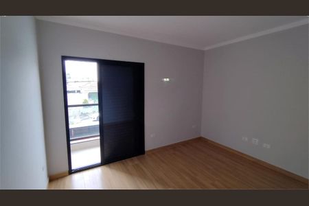 Casa à venda com 3 quartos, 160m² em Vila Carrão, São Paulo