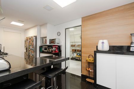 Apartamento à venda com 150m², 3 quartos e 3 vagas Apartamento à venda com 150m², 3 quartos e 3 vagasCozinha