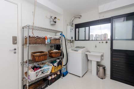 Apartamento à venda com 150m², 3 quartos e 3 vagas Apartamento à venda com 150m², 3 quartos e 3 vagasÁrea de Serviço