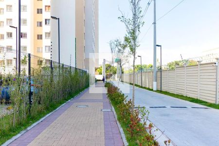 Apartamento para alugar com 32m², 2 quartos e sem vagaÁrea comum - Entrada 