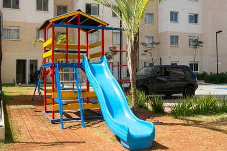 Apartamento para alugar com 32m², 2 quartos e sem vagaÁrea comum - Playground