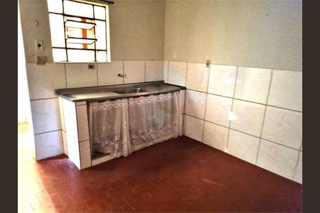 Casa à venda com 5 quartos, 134m² em Vila Sapopemba, São Paulo