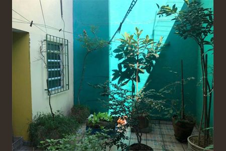 Casa à venda com 214m², 2 quartos e 5 vagas