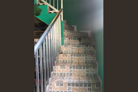 Casa à venda com 214m², 2 quartos e 5 vagas
