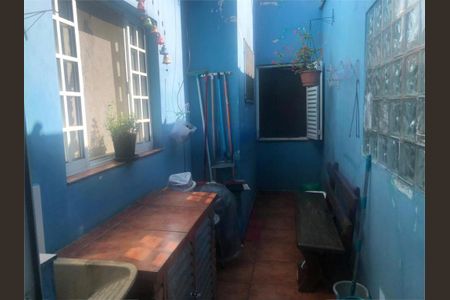 Casa à venda com 214m², 2 quartos e 5 vagas
