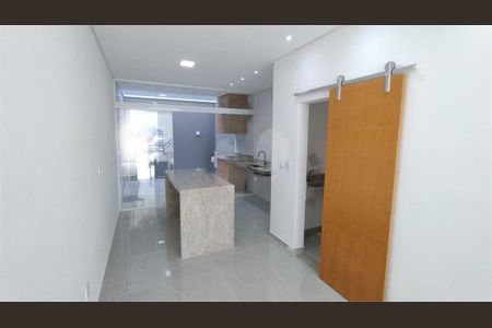 Casa à venda com 132m², 3 quartos e 2 vagas