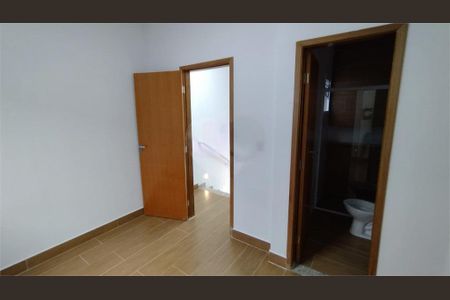 Casa à venda com 132m², 3 quartos e 2 vagas