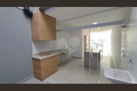 Casa à venda com 132m², 3 quartos e 2 vagas