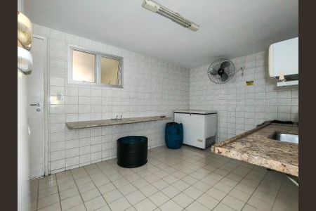 Apartamento para alugar com 60m², 2 quartos e 1 vaga Apartamento para alugar com 60m², 2 quartos e 1 vagaÁrea comum - Salão de festas