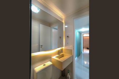 Apartamento para alugar com 60m², 2 quartos e 1 vaga Apartamento para alugar com 60m², 2 quartos e 1 vagaBanheiro Corredor