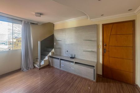 Apartamento para alugar com 140m², 3 quartos e 1 vaga Apartamento para alugar com 140m², 3 quartos e 1 vagaSala
