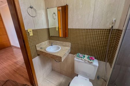 Apartamento para alugar com 140m², 3 quartos e 1 vaga Apartamento para alugar com 140m², 3 quartos e 1 vagaBanheiro 1