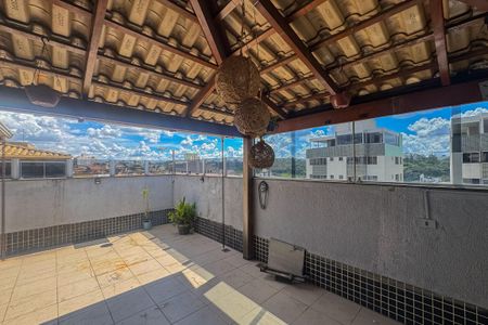 Apartamento para alugar com 140m², 3 quartos e 1 vaga Apartamento para alugar com 140m², 3 quartos e 1 vagaCobertura