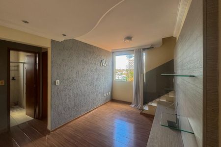 Apartamento para alugar com 140m², 3 quartos e 1 vaga Apartamento para alugar com 140m², 3 quartos e 1 vagaSala