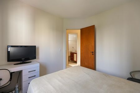 Apartamento à venda com 146m², 4 quartos e 3 vagasQuarto 3