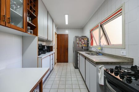 Apartamento à venda com 146m², 4 quartos e 3 vagasCozinha