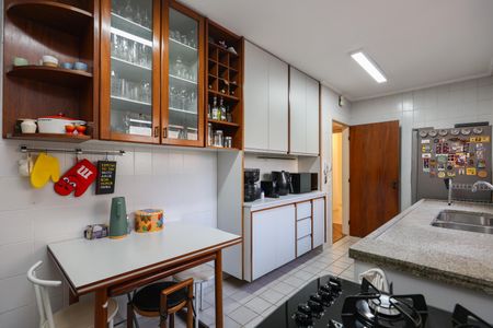Apartamento à venda com 146m², 4 quartos e 3 vagasCozinha
