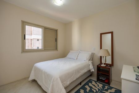 Apartamento à venda com 146m², 4 quartos e 3 vagasQuarto 4