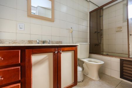 Apartamento à venda com 146m², 4 quartos e 3 vagasBanheiro da Suíte 2