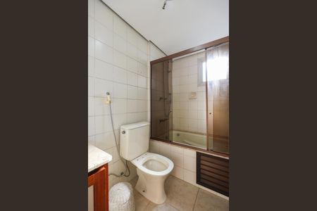 Apartamento à venda com 146m², 4 quartos e 3 vagasBanheiro da Suíte 2