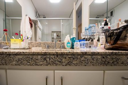 Apartamento à venda com 150m², 4 quartos e 3 vagasBanheiro Suíte 2