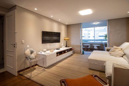 Sala de apartamento à venda com 4 quartos, 150m² em Paraíso do Morumbi, São Paulo