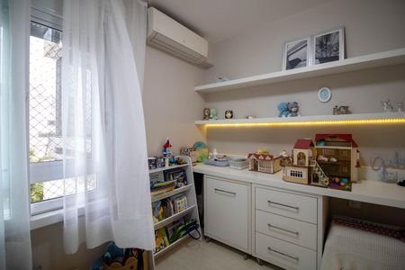 Apartamento à venda com 150m², 4 quartos e 3 vagasQuarto 2