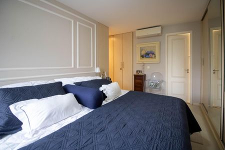 Apartamento à venda com 150m², 4 quartos e 3 vagasSuíte 2