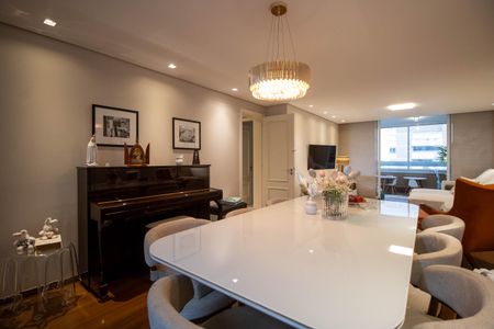 Apartamento à venda com 150m², 4 quartos e 3 vagasSala de Jantar