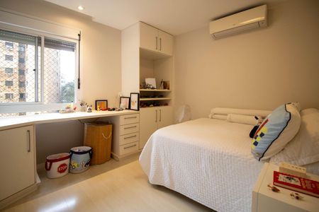 Apartamento à venda com 150m², 4 quartos e 3 vagasSuíte 1