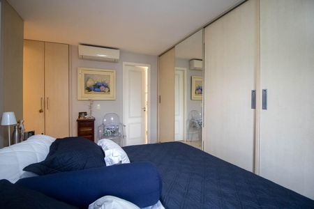 Apartamento à venda com 150m², 4 quartos e 3 vagasSuíte 2