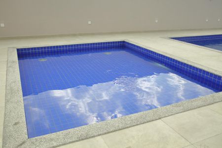 Apartamento à venda com 49m², 2 quartos e 1 vagaÁrea comum - Piscina