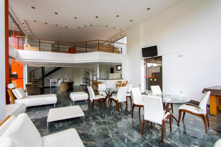 Apartamento para alugar com 180m², 3 quartos e 4 vagasÁrea comum - Salão de festas