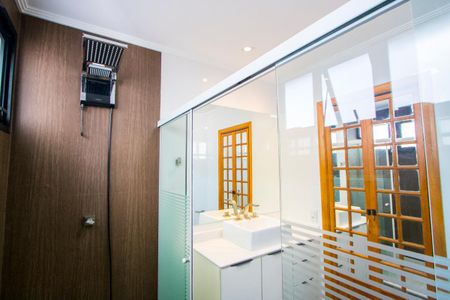 Apartamento para alugar com 180m², 3 quartos e 4 vagasBanheiro do quarto 1