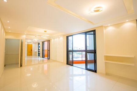 Apartamento para alugar com 180m², 3 quartos e 4 vagasSala de estar