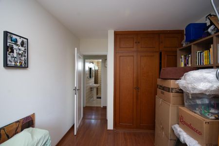 Apartamento à venda com 100m², 3 quartos e 2 vagasQuarto 2