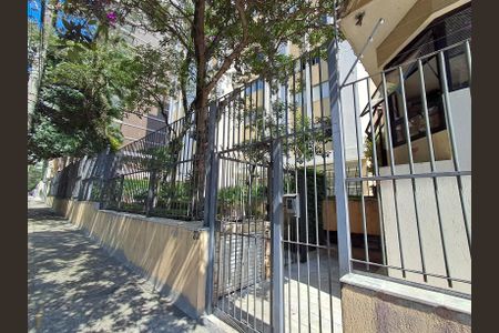 Apartamento à venda com 100m², 3 quartos e 2 vagasFachada