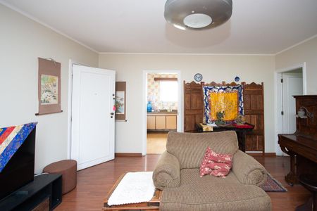 Apartamento à venda com 100m², 3 quartos e 2 vagasSala