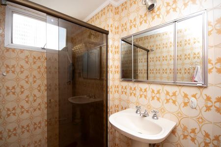 Apartamento à venda com 100m², 3 quartos e 2 vagasBanheiro do quarto 3 Suíte