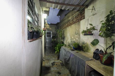 Corredor de casa à venda com 3 quartos, 150m² em Jardim Ivana, São Paulo