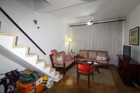 Sala de casa à venda com 3 quartos, 150m² em Jardim Ivana, São Paulo