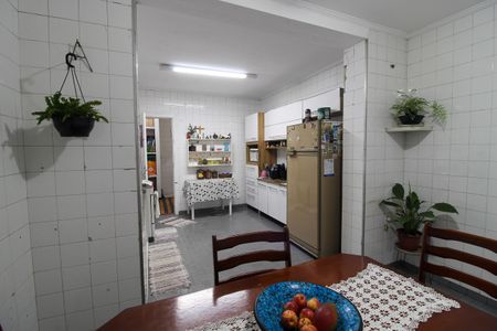 Cozinha de casa à venda com 3 quartos, 150m² em Jardim Ivana, São Paulo