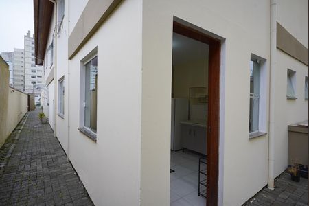 Patio de kitnet/studio para alugar com 1 quarto, 30m² em Centro, Florianópolis