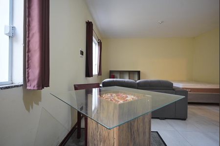 Kitnet/Studio para alugar com 1 quarto, 30m² em Centro, Florianópolis