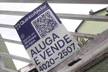 Casa de condomínio à venda com 84m², 2 quartos e 1 vagaPlaca