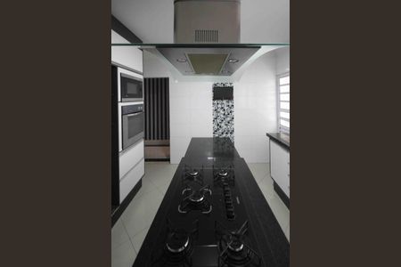 Casa de condomínio à venda com 84m², 2 quartos e 1 vagaCozinha