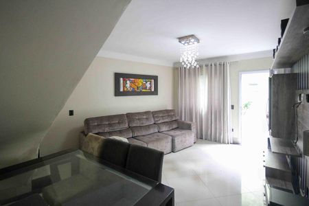 Casa de condomínio à venda com 84m², 2 quartos e 1 vagaSala