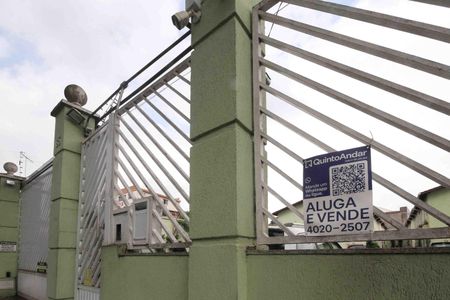 Casa de condomínio à venda com 84m², 2 quartos e 1 vagaFachada