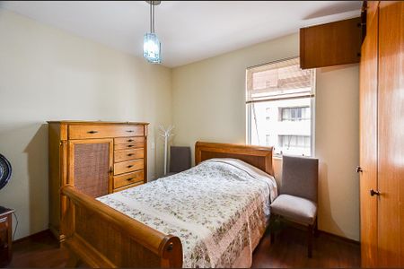 Apartamento para alugar com 99m², 2 quartos e 1 vagaSuíte